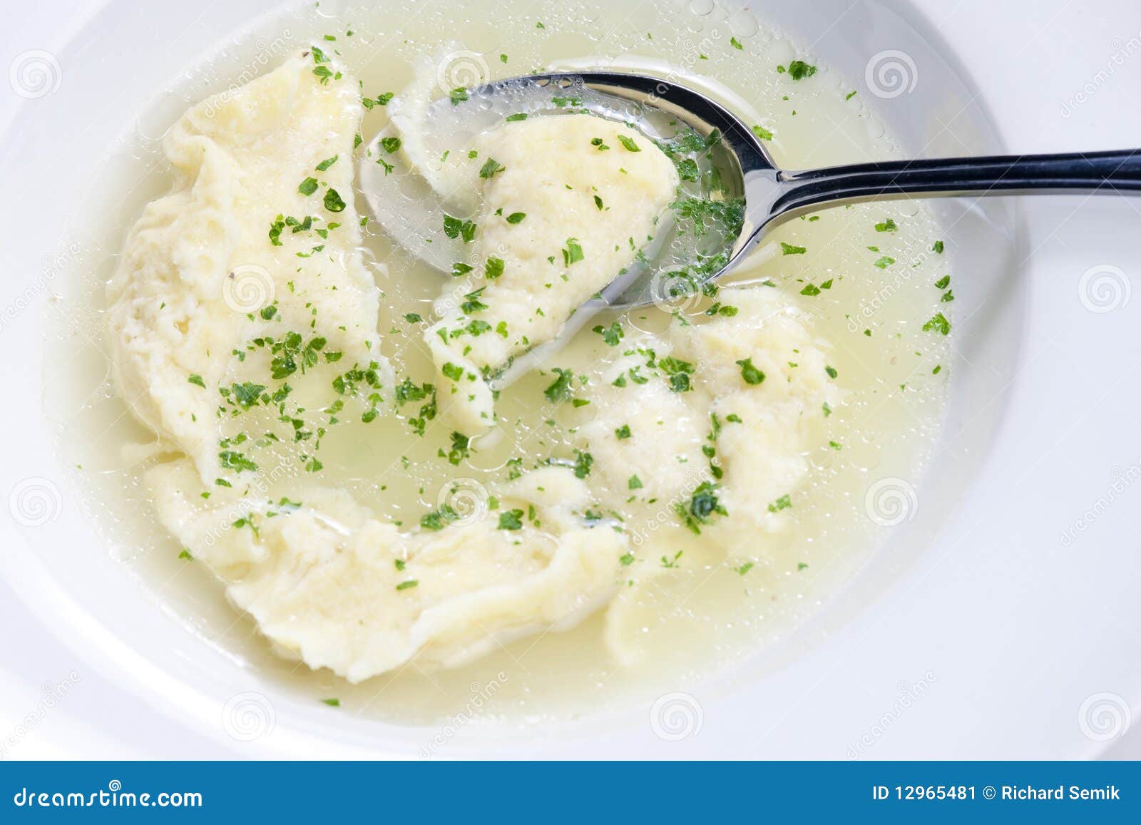 De Bouillon Van Het Rundvlees Stock Afbeelding Image of lepels