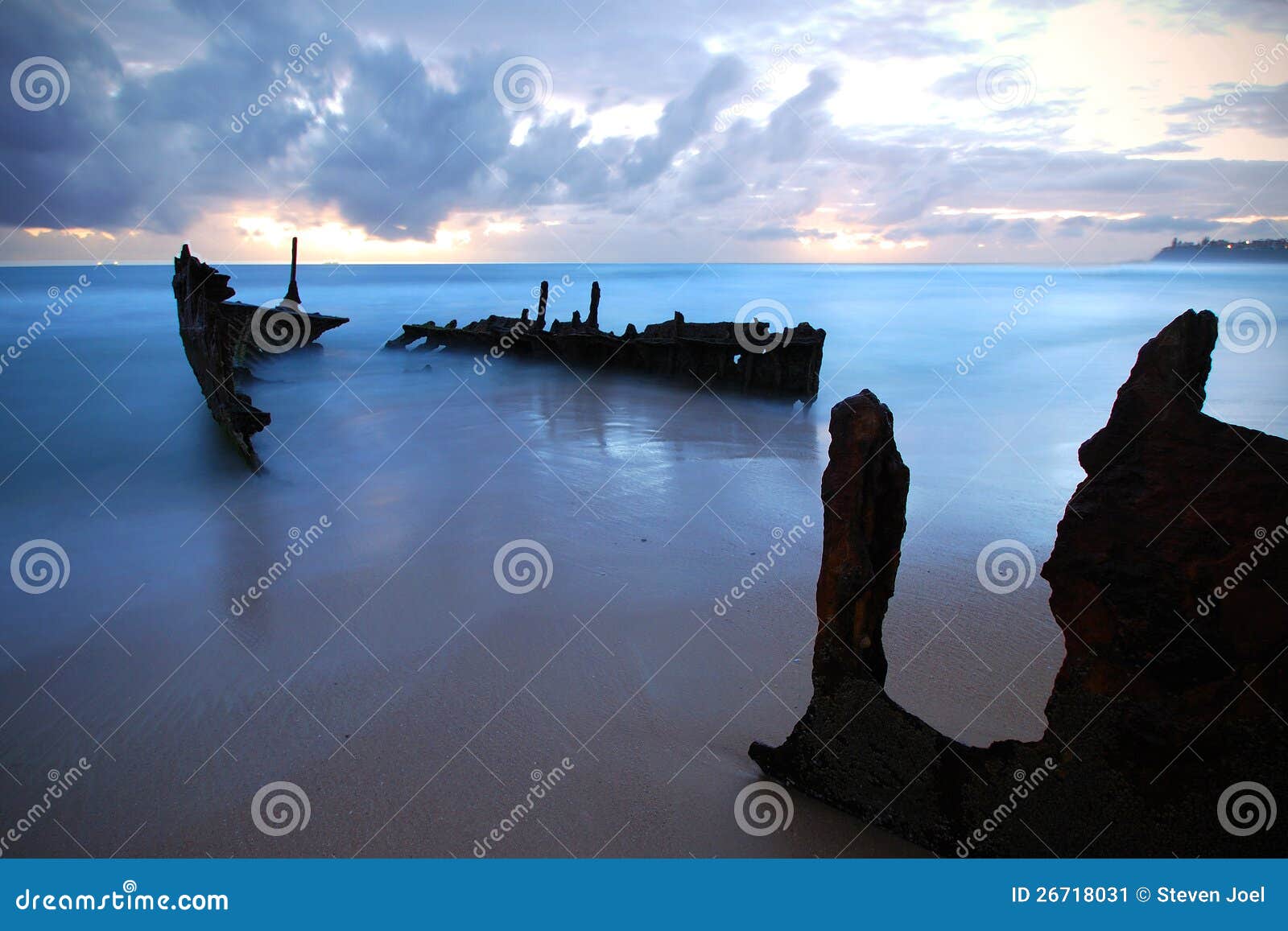 De dåliga SSNA. Det dåliga skeppsbrottet för SS på den dåliga stranden, solskenkust, Queensland, Australien