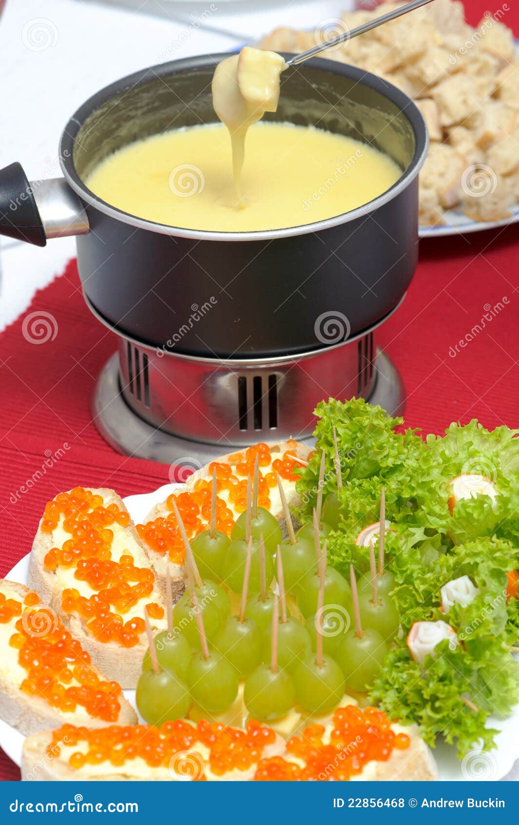 De fondue van de kaas stock foto. Image of kaars, zuivelfabriek 22856468