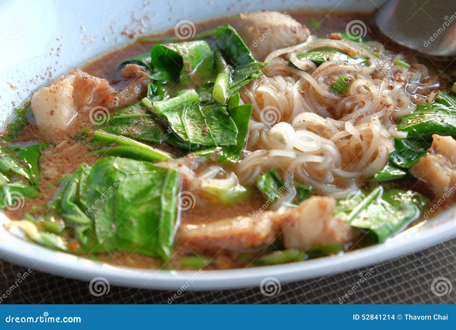 De gestoofde Soep van de Varkensvleesnoedel, Thais voedsel