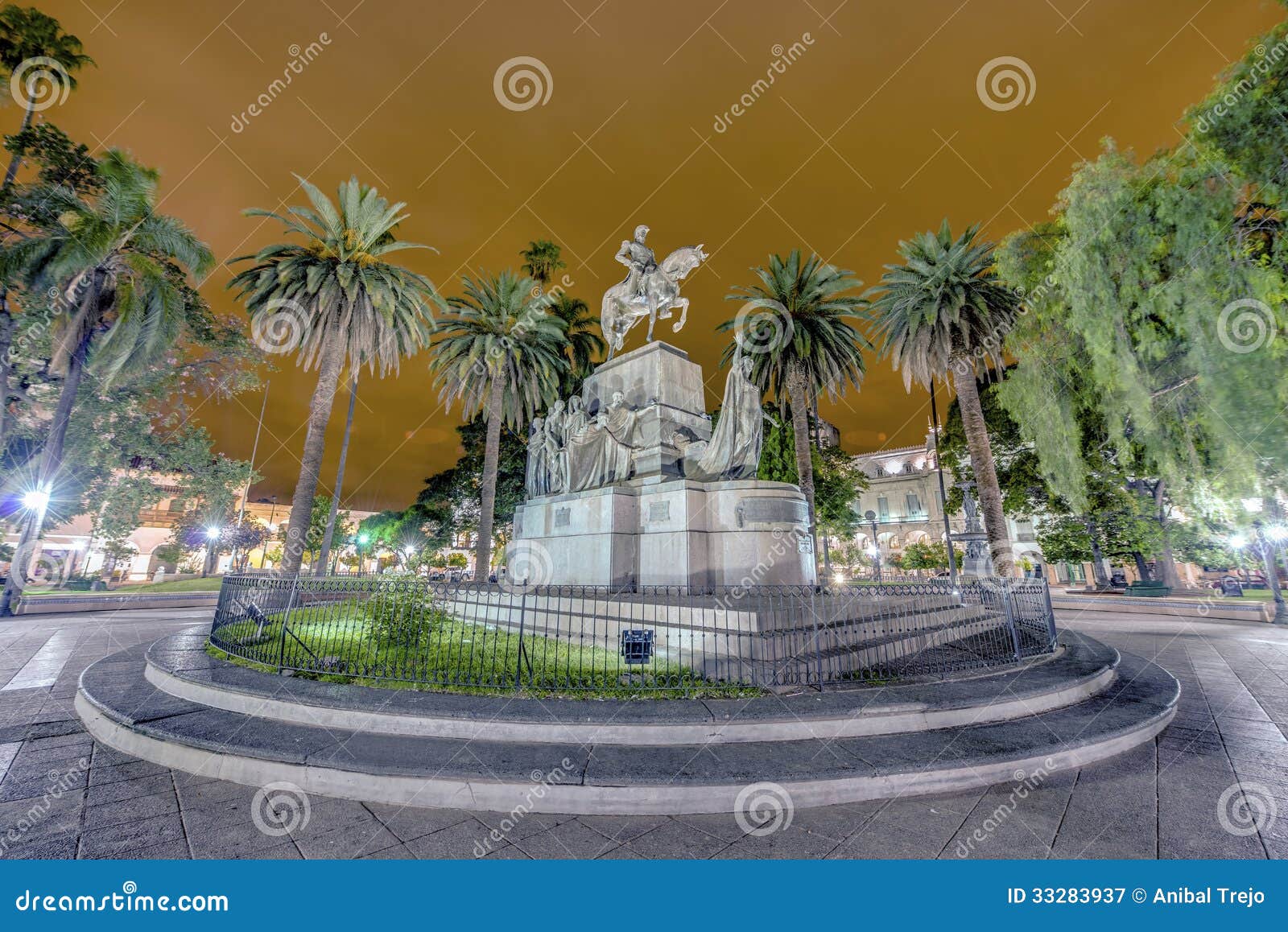 9 de julio square in salta, argentina
