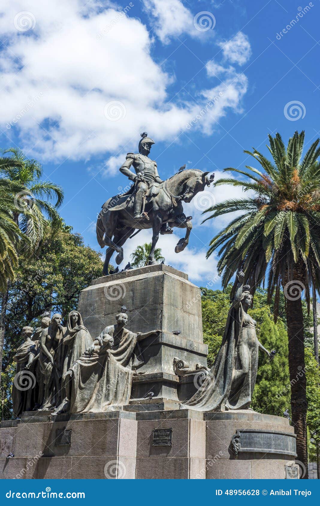 9 de julio square in salta, argentina