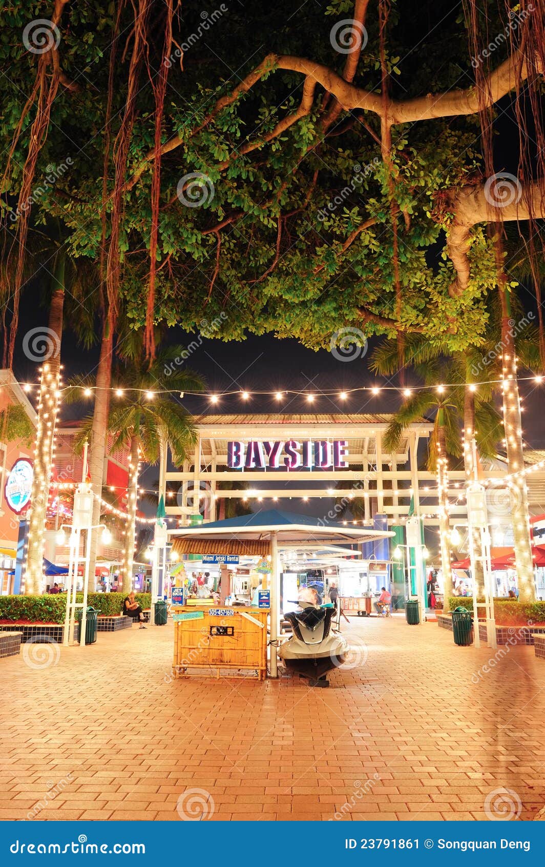 De Markt Miami van Bayside redactionele foto. Image of panoramisch