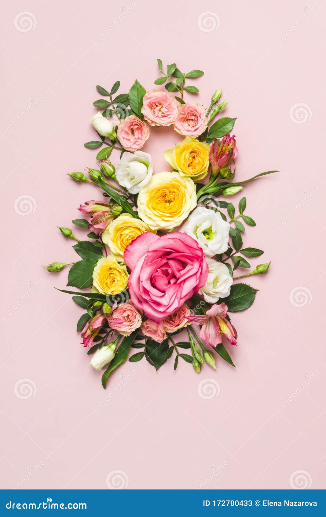 8 De Marzo: Concepto Número 8 Disposición Creativa Hecha De Flores De Rosa  Coloridas Sobre Fondo Rosa Día De Las Mujeres Con Tarj Imagen de archivo -  Imagen de internacional, flores: 172700433