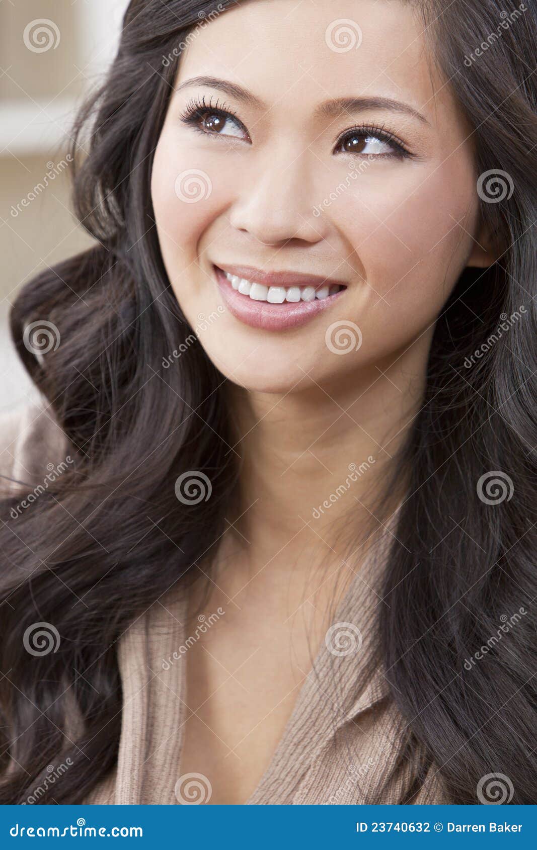 De Mooie Jonge Aziatische Chinese Vrouw Van Het Portret Stock Foto Image Of Perfect Mooi
