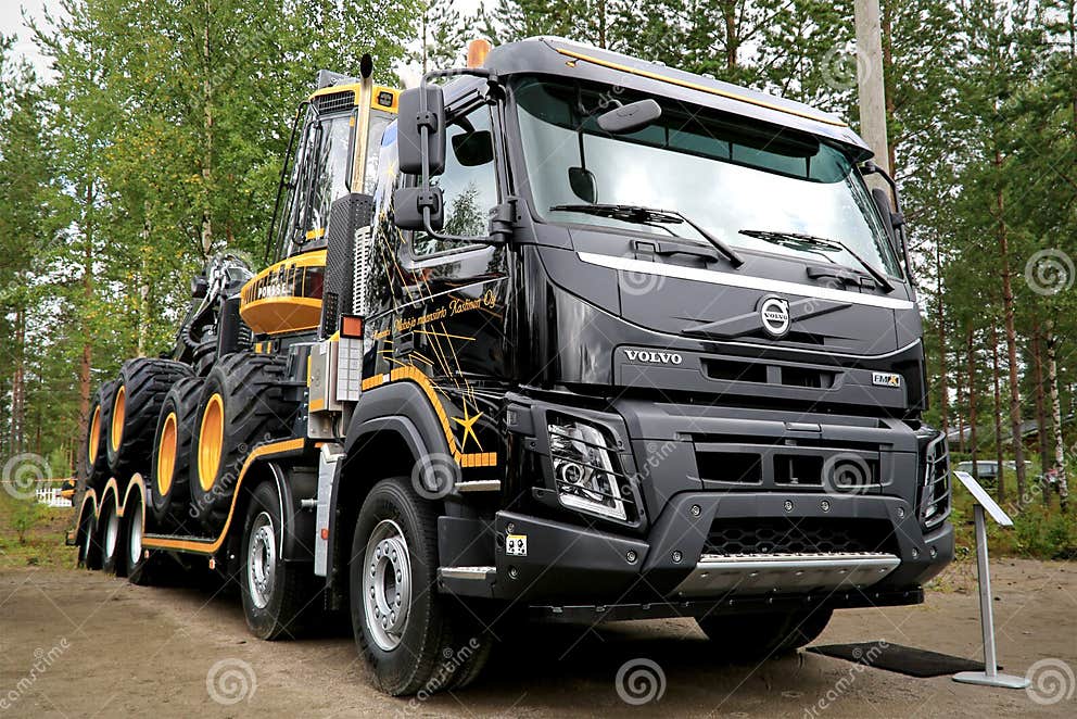 de-nieuwe-vrachtwagen-van-volvo-fmx-finn