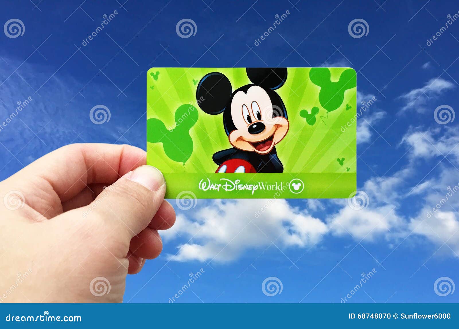 gangpad Voor type Absoluut De Officiële Kaartjes Van De V.S. Orlando Disney World Redactionele  Afbeelding - Image of florida, vinger: 68748070