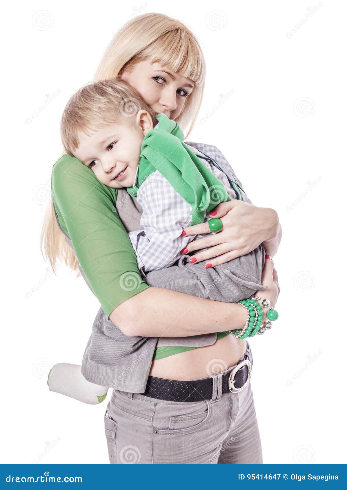Плотный мать. Ребенок на коленках у мамы. Мама держит ребенка на коленях. Мама обнимает ребенка на коленях. Девушка держит ребенка на коленях.
