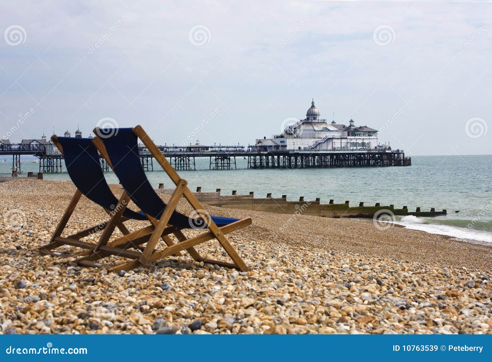 De Pijler van Eastbourne stock afbeelding. Image of ontspanning 10763539