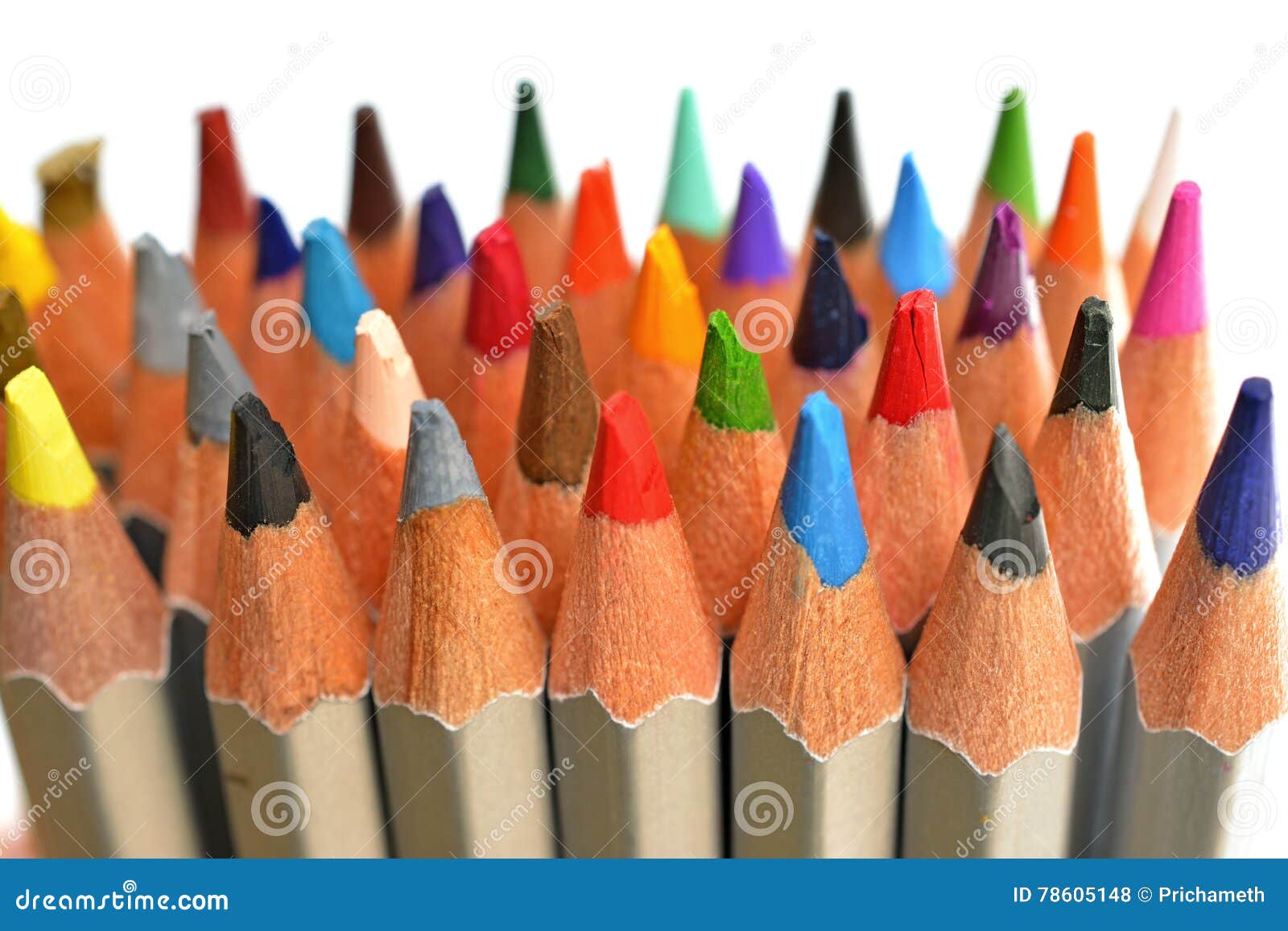 De potloden van de kleur die op het wit worden geïsoleerd?