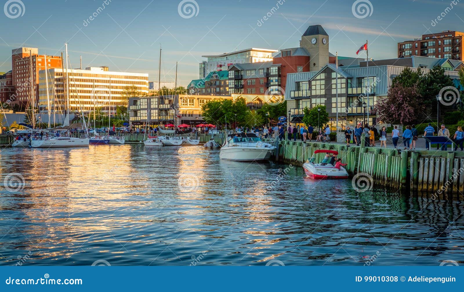 De Promenade Van De Waterkant, Halifax, Nova Scotia, Canada