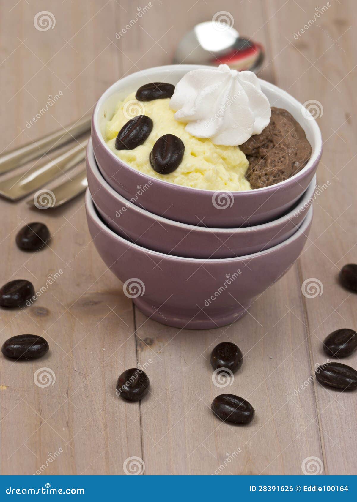 De Pudding Van De Vanille En Chocoladepudding Stock Foto - Image of ... De Pudding Van De Vanille En Chocoladepudding Stock Foto - Image of ...