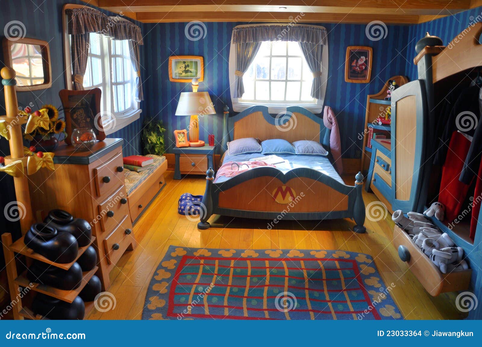 De Slaapkamer Van Mickey in De Wereld Orlando Van Disney Afbeelding - Image of kinderen, aantrekkelijkheid: 23033364