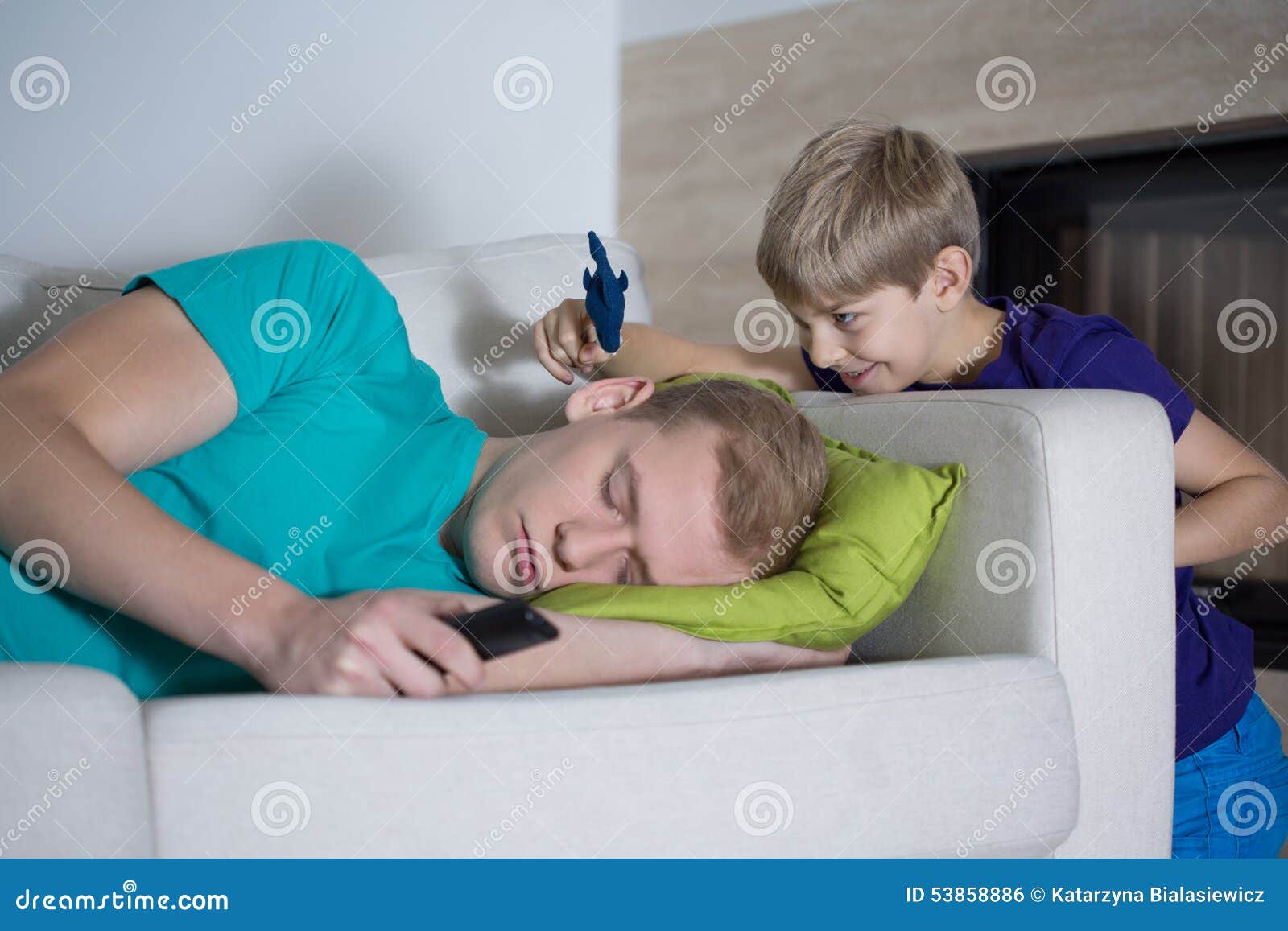 Крепко спящий отец