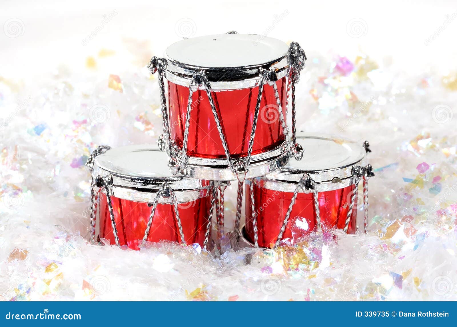 De Trommels van Kerstmis stock afbeelding. Image of trommels 339735