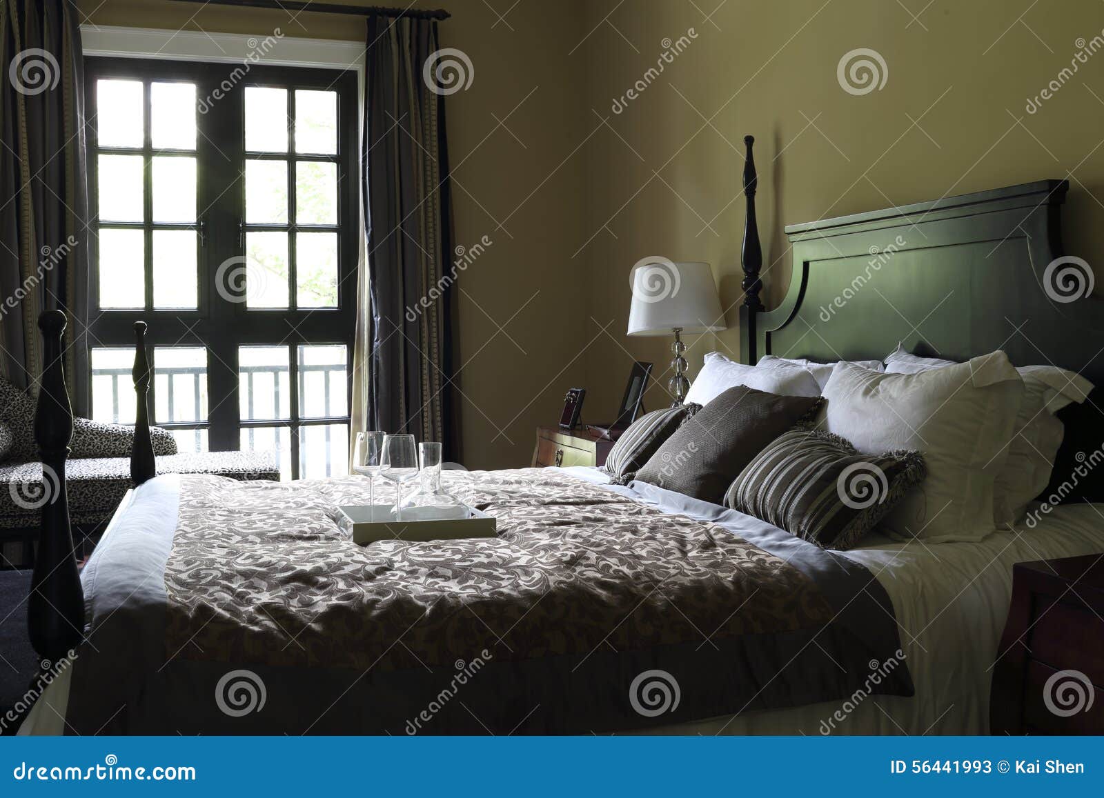 De typische amerikaanse slaapkamer stock foto afbeelding: 56441993