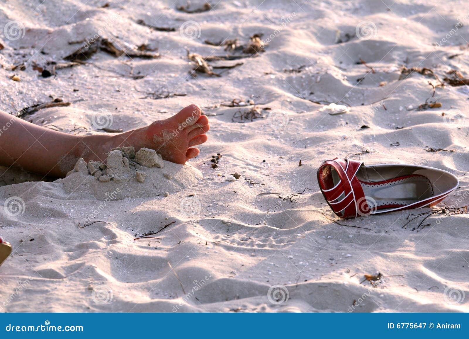 Girls Drunk On Beach