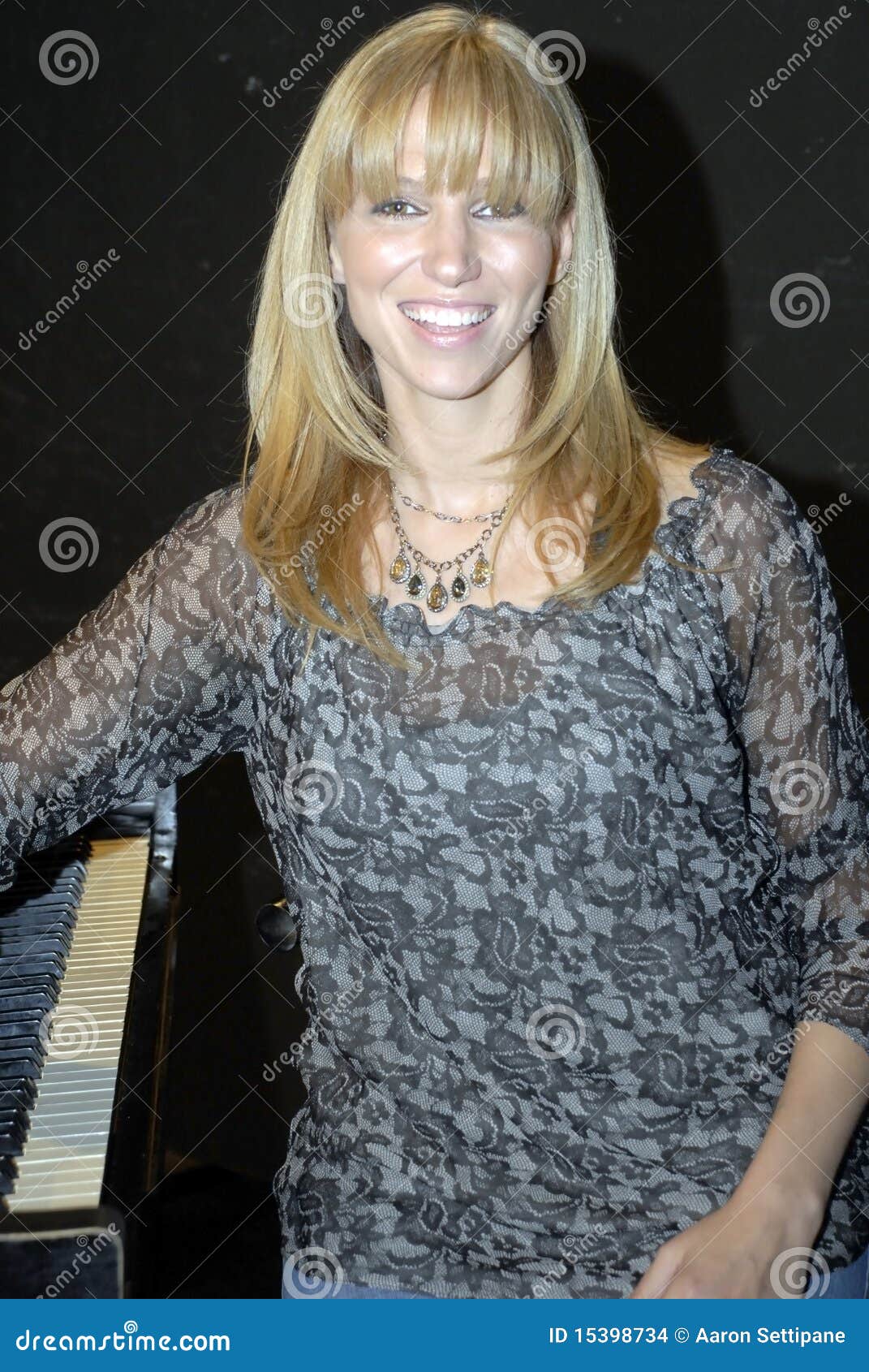 Deborah Gibson editorial stock image. Image of artist 15398734