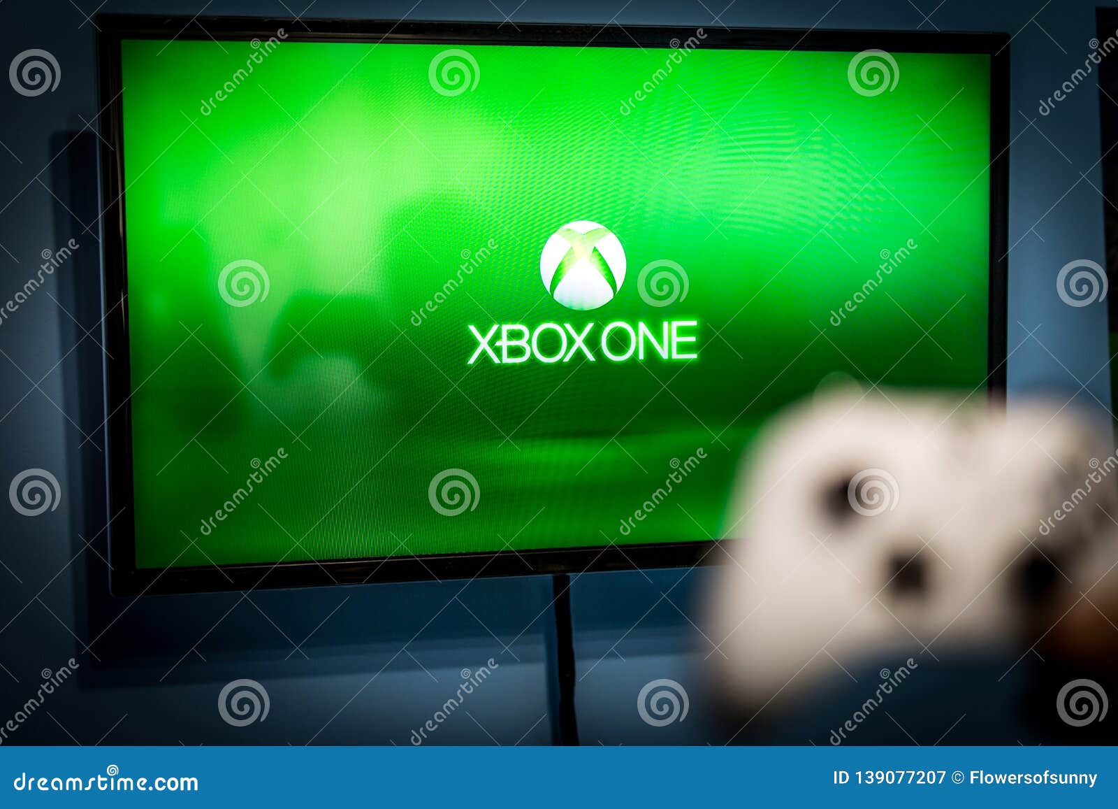 Debrecen, Hungary, 19. November 2017 - Xbox One Game Controller and Online  Gaming Platform Editorial Stock Photo - Image of game, addiction: 137654558