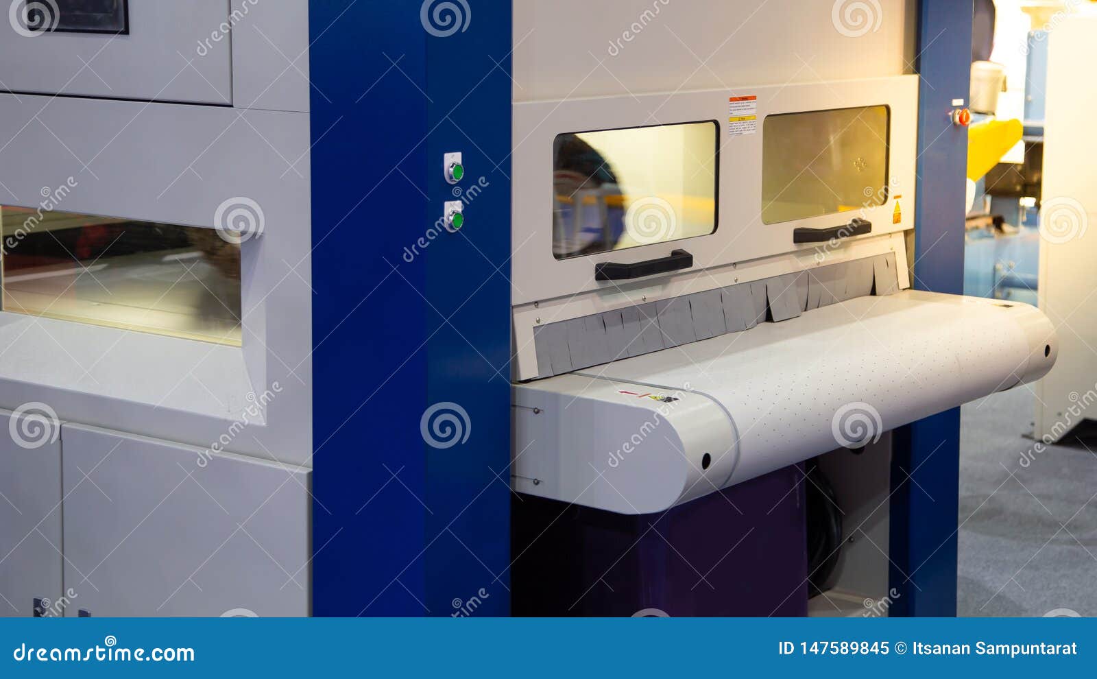 metal deburring machine