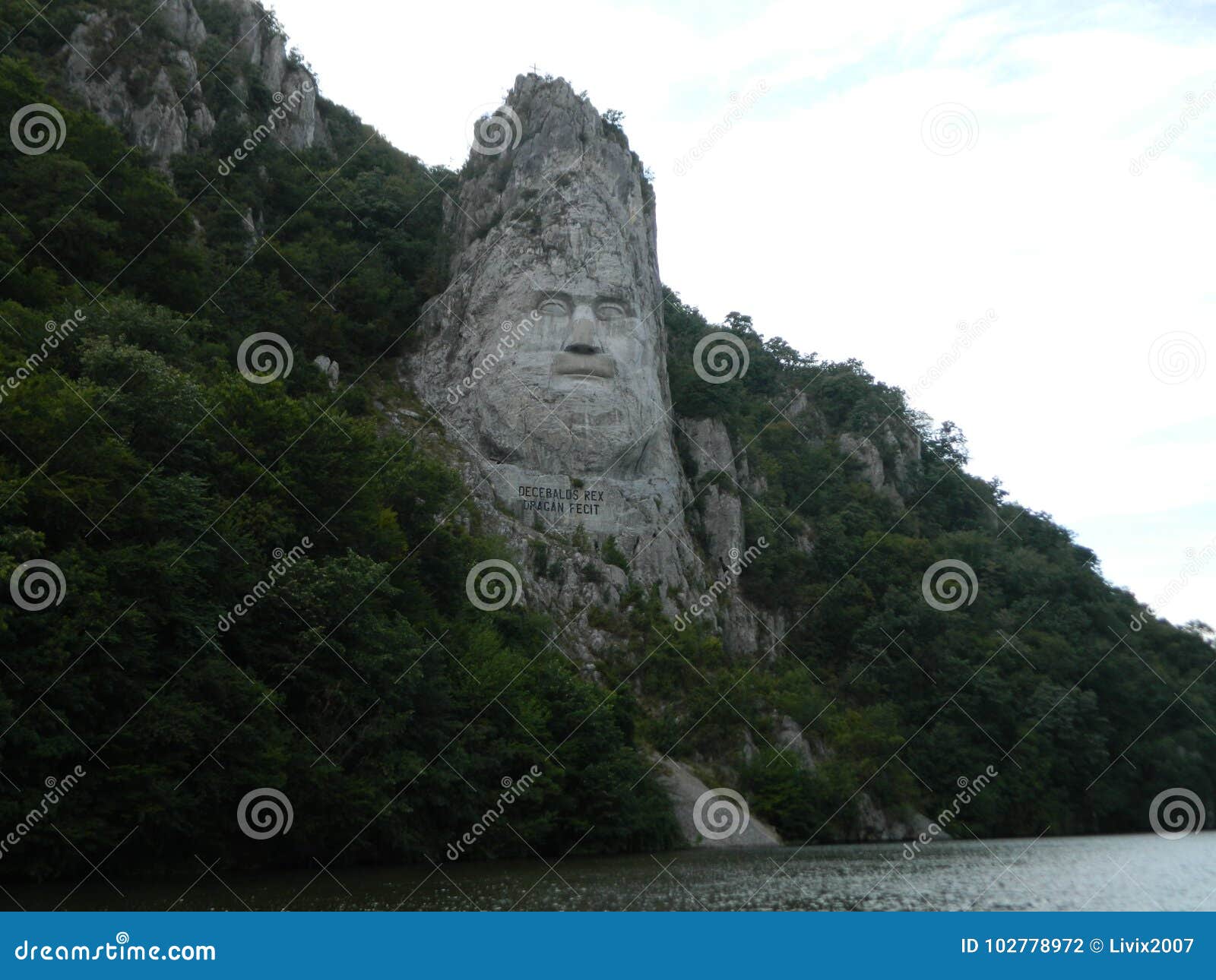 Decebal stockfoto. Bild von wasser, statue, landschaft 102778972