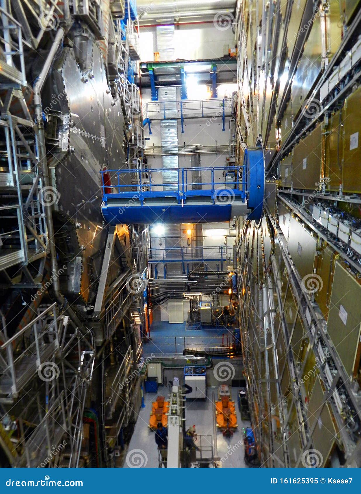 Deconstructed ATLAS Detector of the LHC during the Shutdown 2014 Stock Image - Image of giant, technology: 161625395