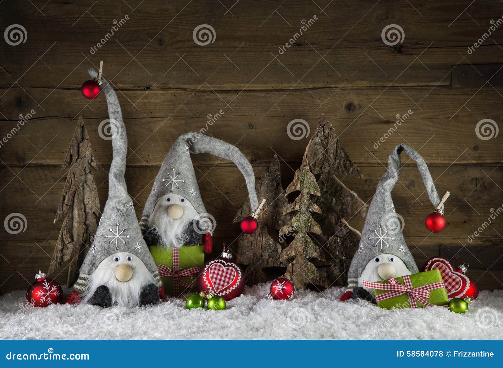 A Decoração Rústica Do Natal No Estilo Country Com Gnom Gosta Sant Foto de Stock - Imagem de comprovante, esferas: 58584078 A Decoração Rústica Do Natal No Estilo Country Com Gnom Gosta Sant Foto de Stock - Imagem de comprovante, esferas: 58584078