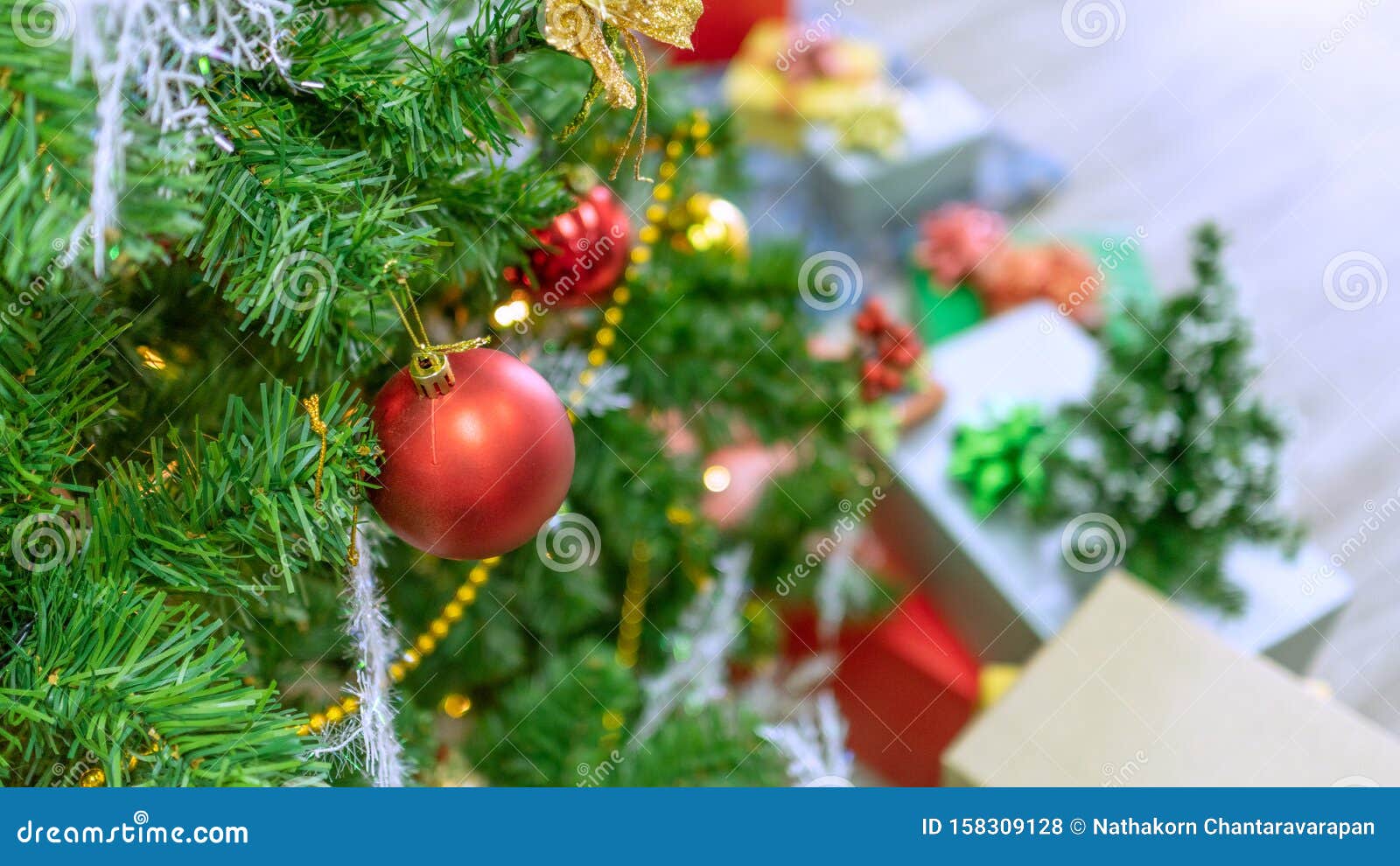 Decorated Christmas Tree on Blurred, Sparkling and Fairy Whiteground ...