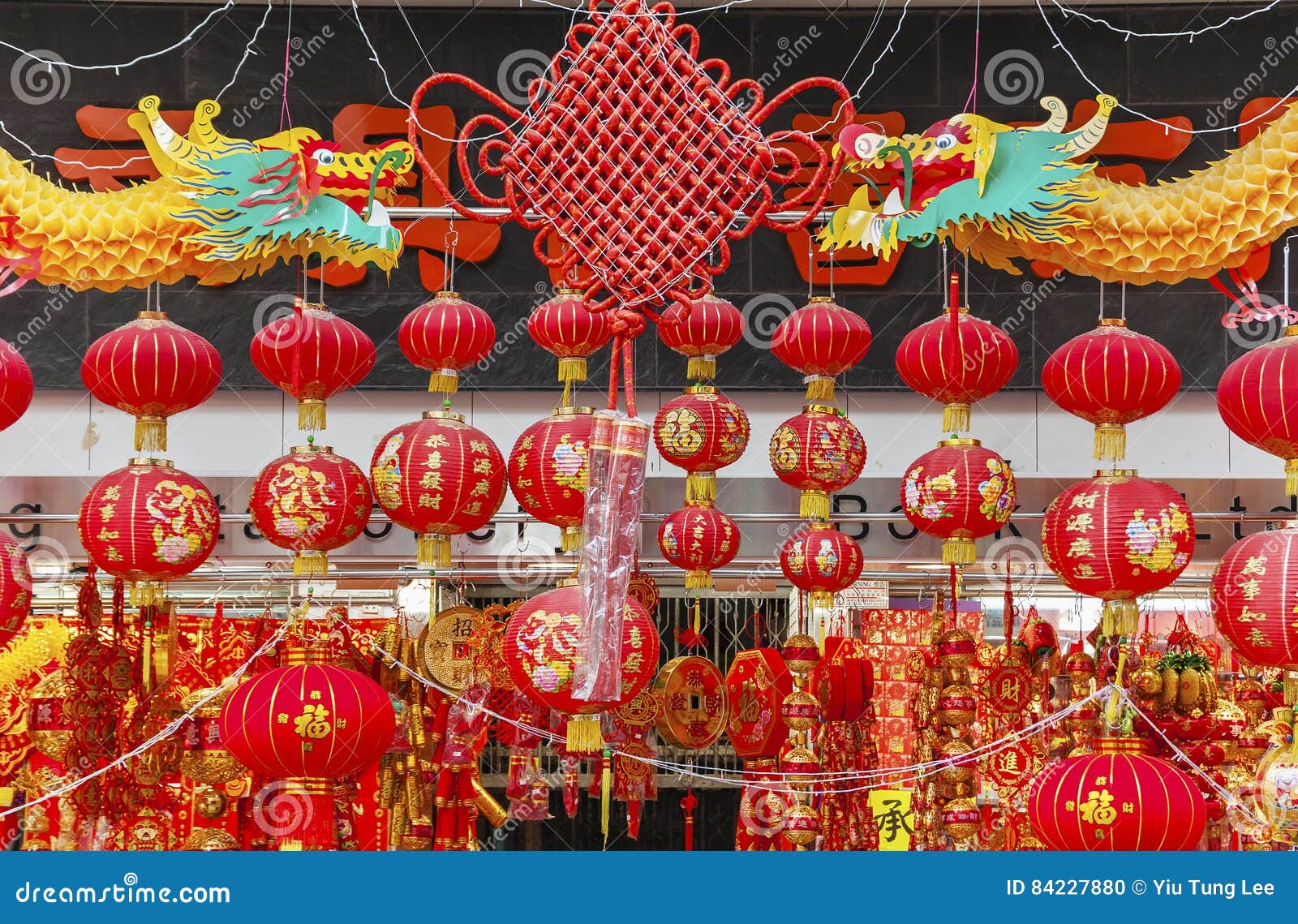 Verknald nieuwigheid Kakadu Decoratie Voor Chinees Nieuw Jaar Redactionele Afbeelding - Image of kong,  centrum: 84227880