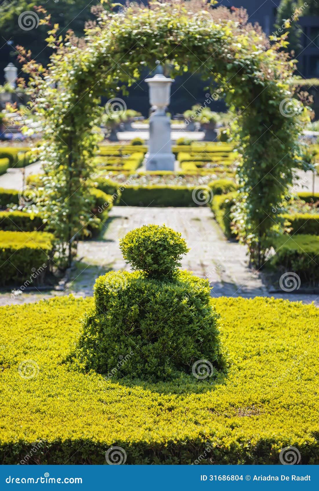 Decorative garden stock photo. Image of environment, fence 31686804