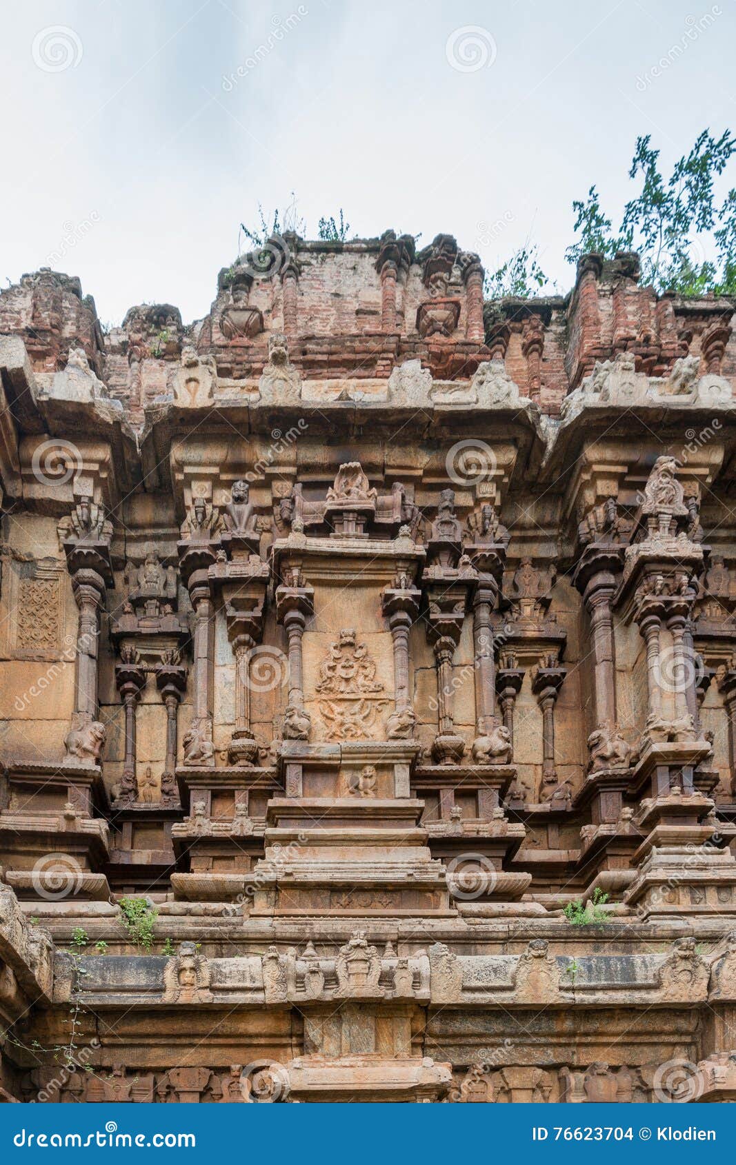 Decorative Wall of Ruinous Part of Kallalagar Temple. Stock Photo ...