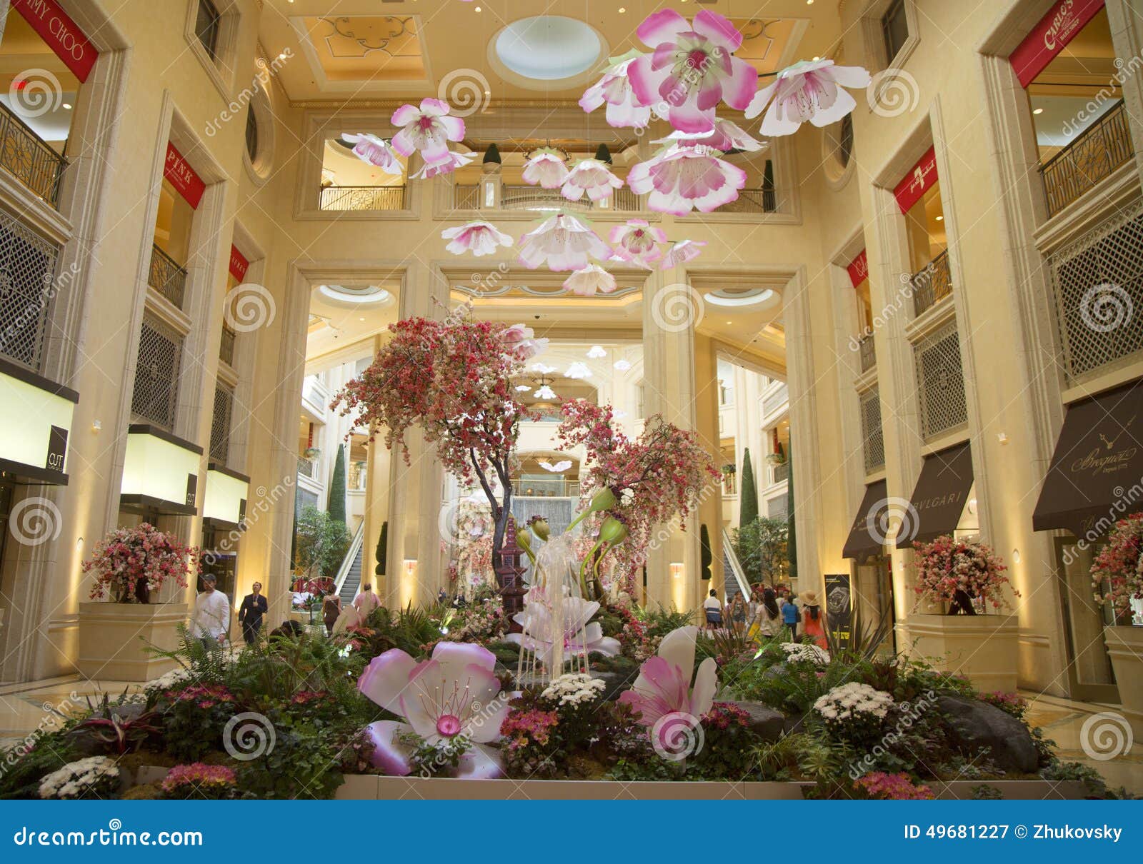 Decorazioni Della Primavera Nell'atrio Del Casinò Dell'hotel Di Località Di  Soggiorno Di Palazzo a Las Vegas Fotografia Editoriale - Immagine di  immaginazione, mazza: 49681227