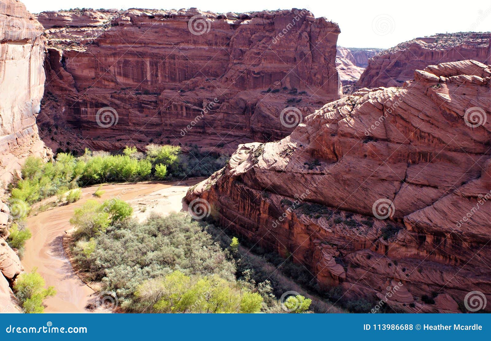 iron oxide cross bedded sandstone of canyon de chelly