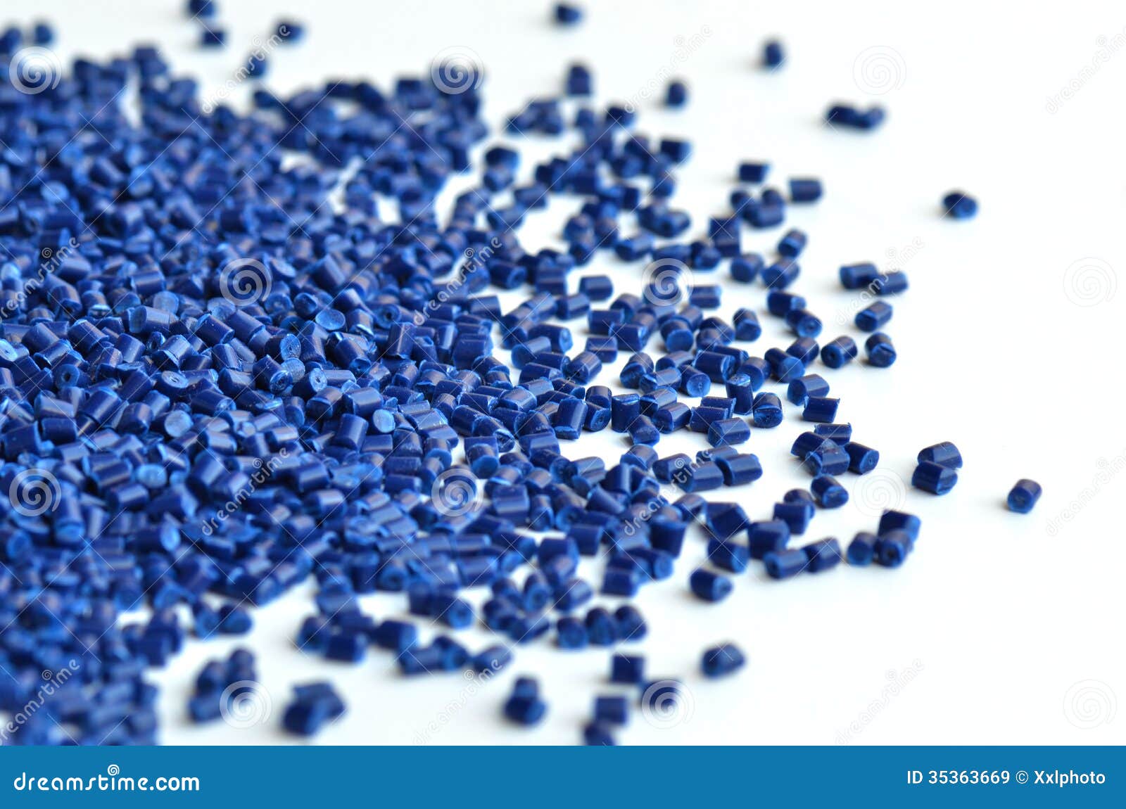 deep blue polymer resin