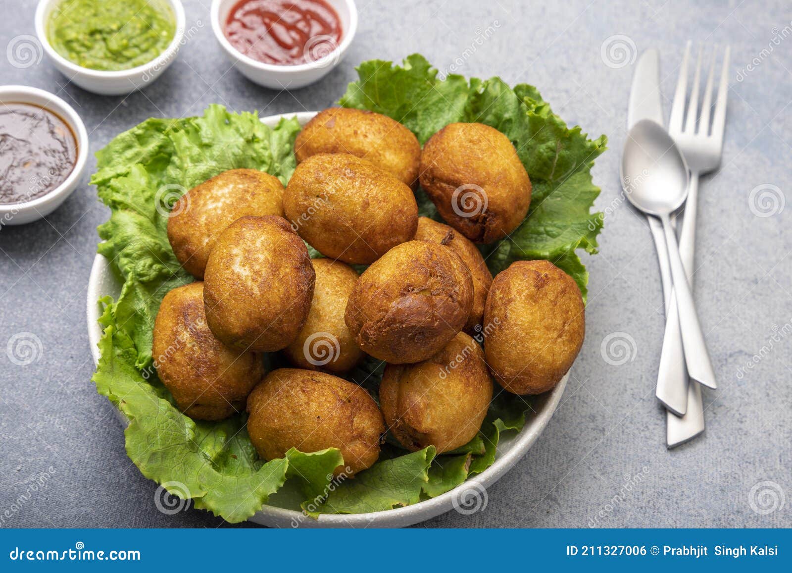 Deep Fried Potato Bread Rolls With Sauces Stock Photo Image Of Fast Green 211327006