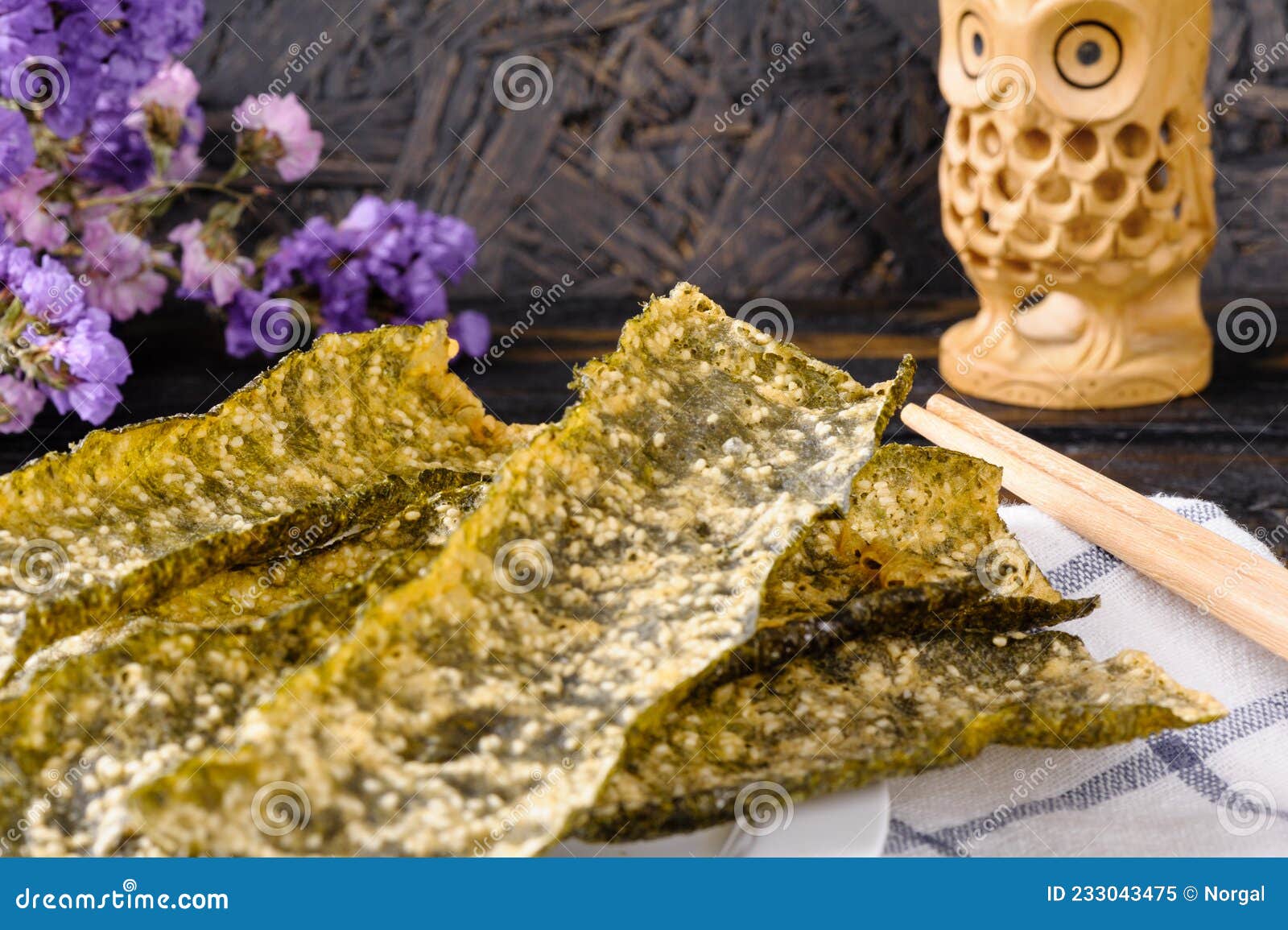 Deep fried seaweed stock image. Image of crisp, japanese 233043475