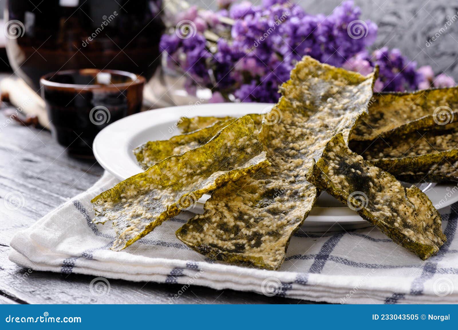 Deep fried seaweed stock image. Image of asian, gourmet 233043505