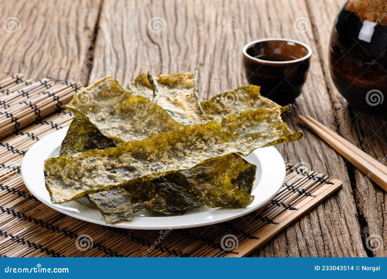 Deep fried seaweed stock photo. Image of korean, alga 233043514