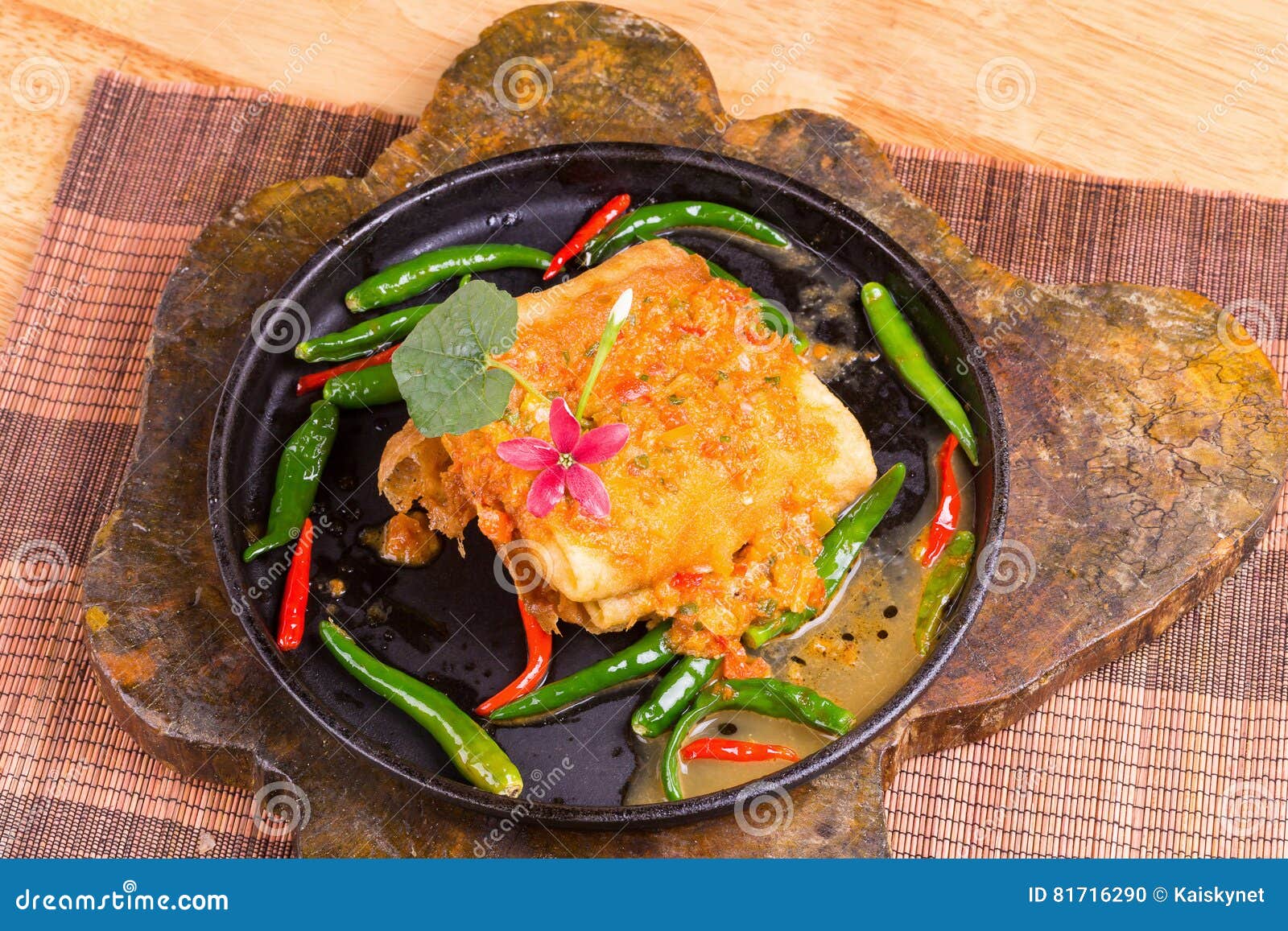 Deep Fried Tofu with Gravy Sauce. Stock Photo - Image of chinese, japan