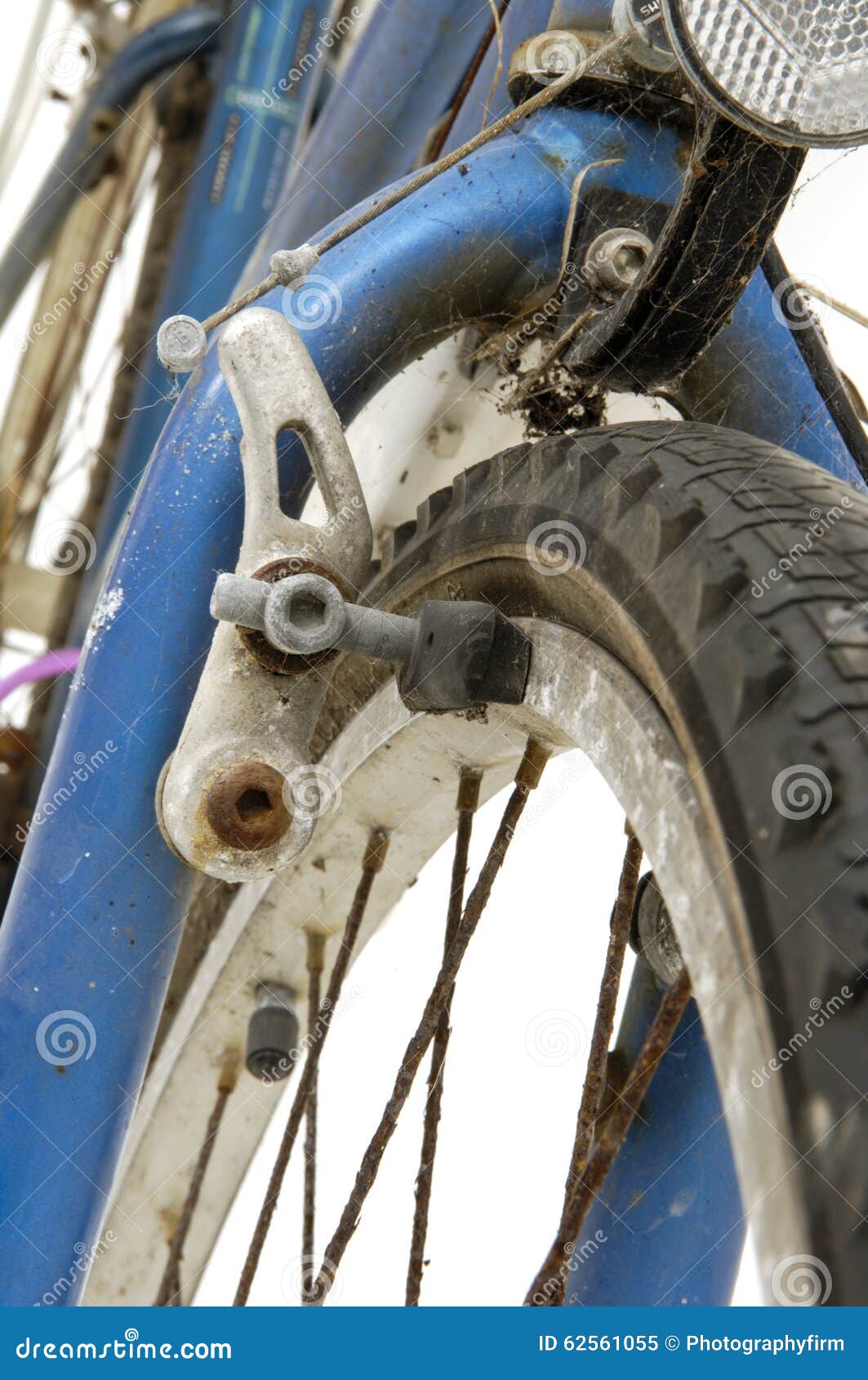 Defekte Fahrradbremsen stockbild. Bild von spinnennetze - 62561055