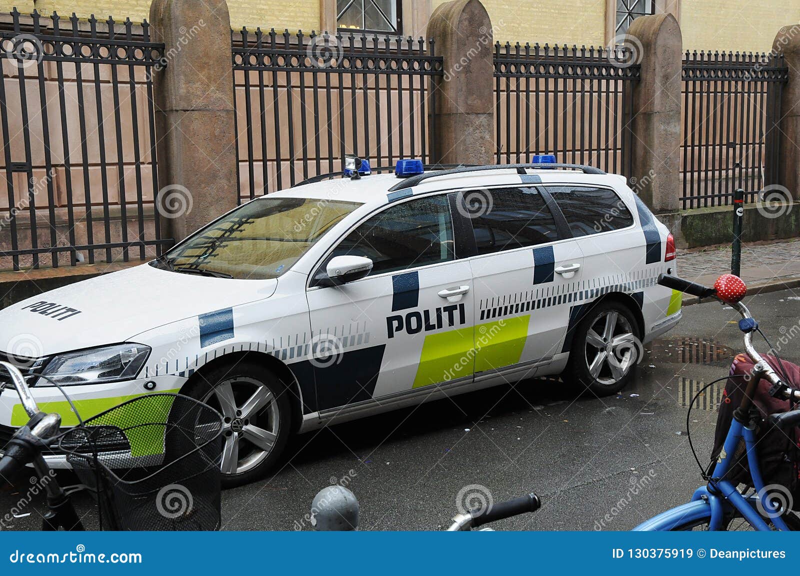 Defence Police Stand Guard at Synagoque of Copenhagen Editorial Stock ...