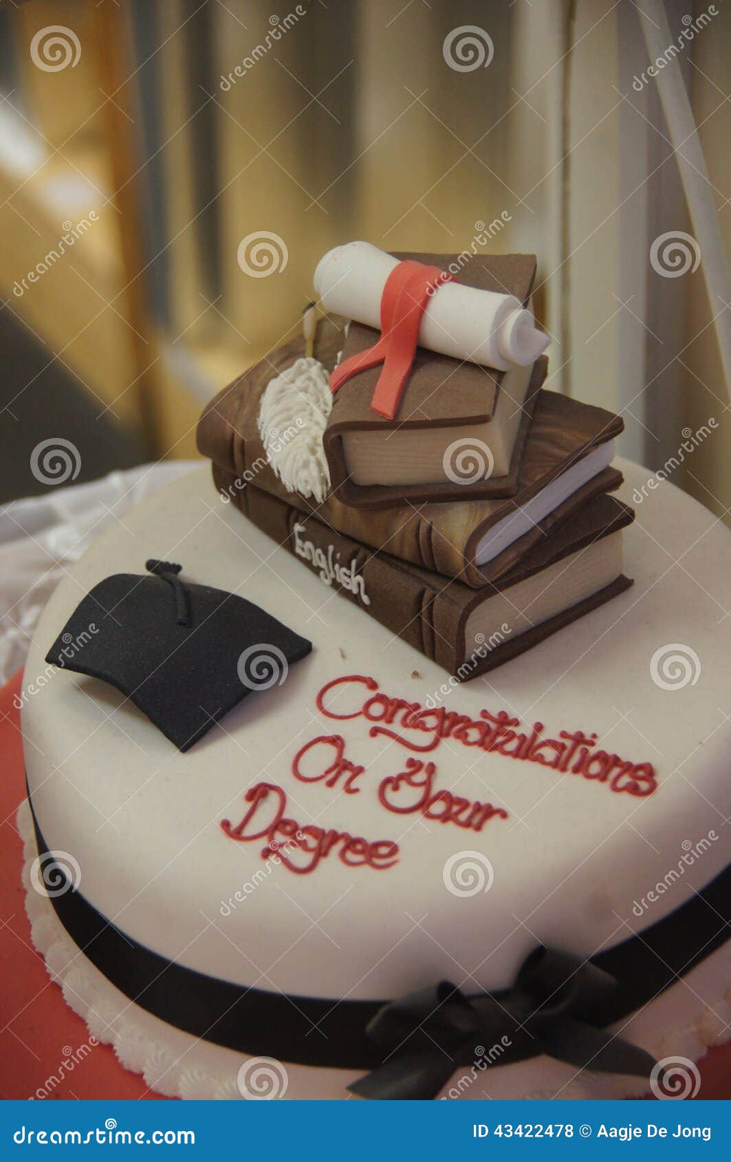 Degree cake in Oxford stock photo. Image of books, england 43422478