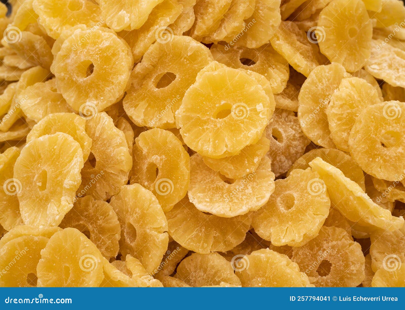 dehydrated pineapple slices, dry and organic fruit