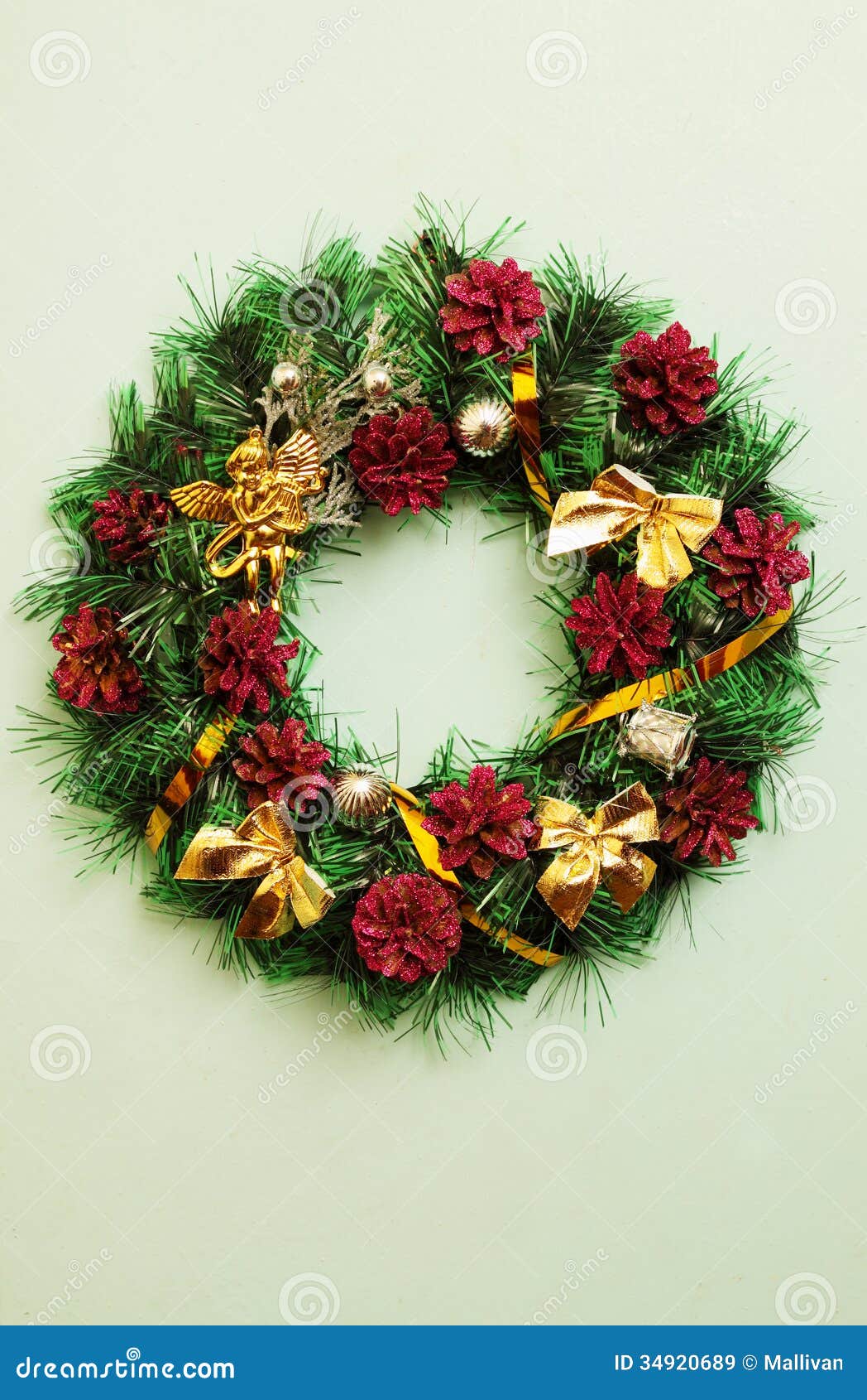 Dekorativ Krans För Jul Royaltyfria Bilder - Bild: 34920689