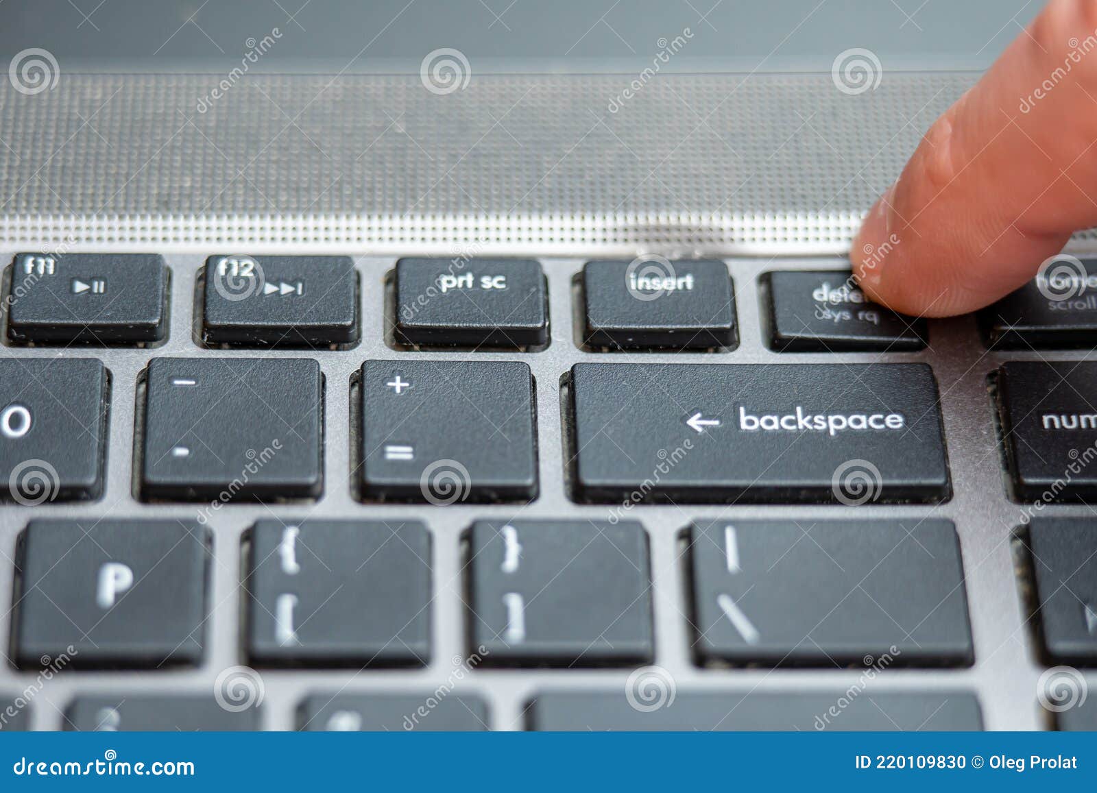 Компьютер backspace