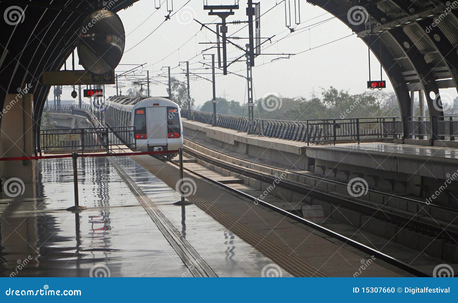 delhi metro rail mass public transit india