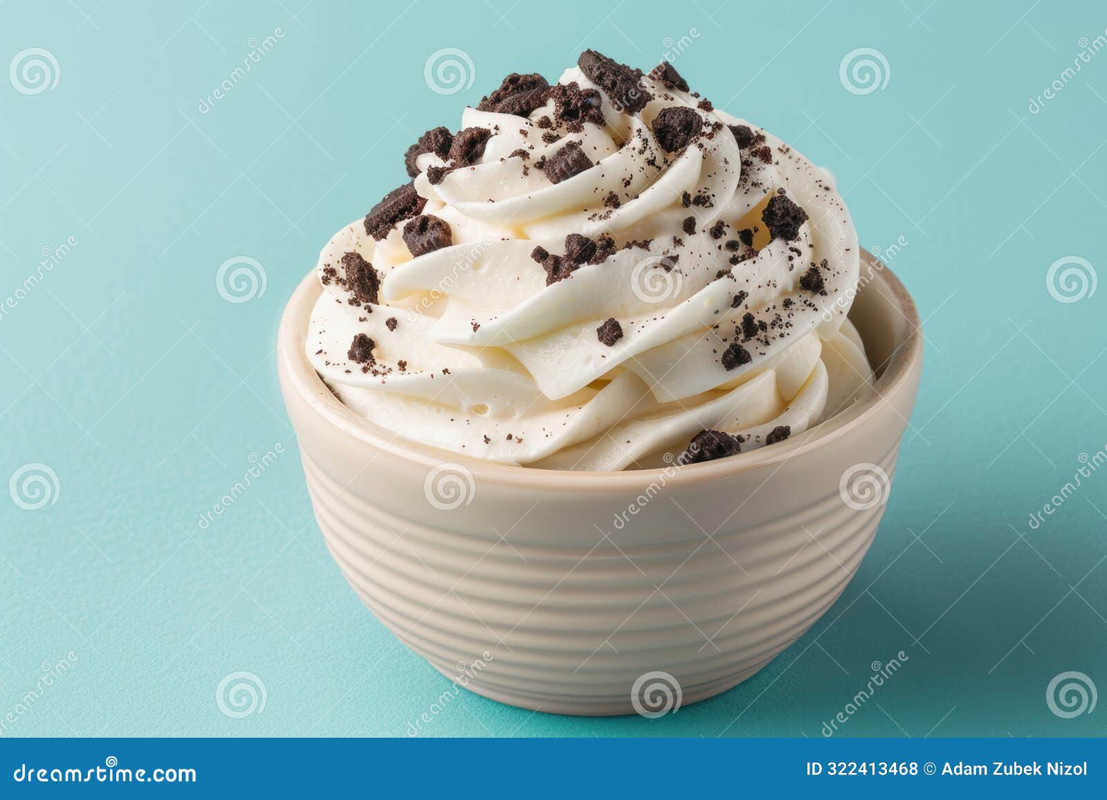 delicious cookies and cream ice cream sundae