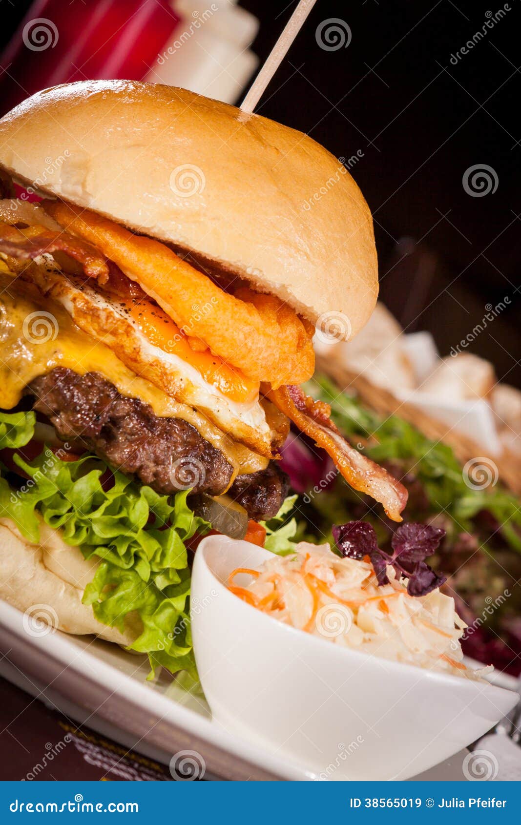 Delicious Egg and Bacon Cheeseburger Stock Image - Image of lettuce