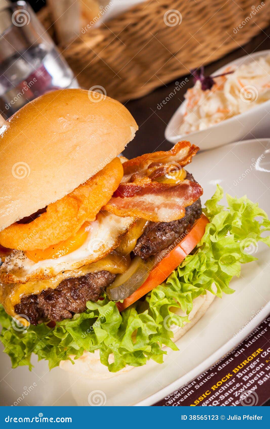 Delicious Egg and Bacon Cheeseburger Stock Image - Image of nourishment