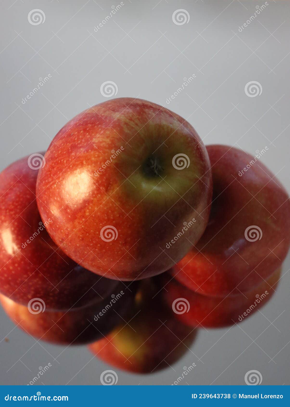 delicious natural red apples tasty beautiful temptation fruit vitamins